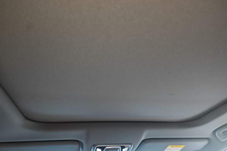 Used CHANGAN UNI-Z New Energy 2024 Blue Whale Smart Electric iDD 125km Beyond Edition Headliner