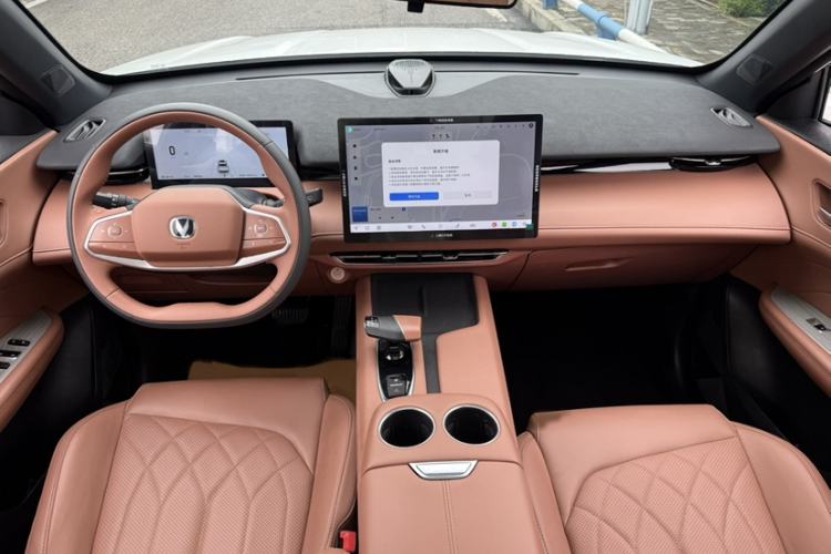 Used CHANGAN UNI-Z New Energy 2024 Blue Whale Smart Electric iDD 125km Beyond Edition Interior 5