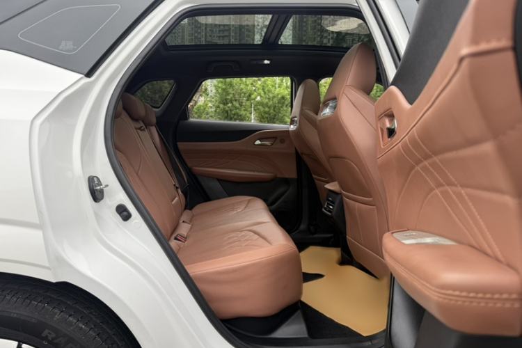 Used CHANGAN UNI-Z New Energy 2024 Blue Whale Smart Electric iDD 125km Beyond Edition Interior 8