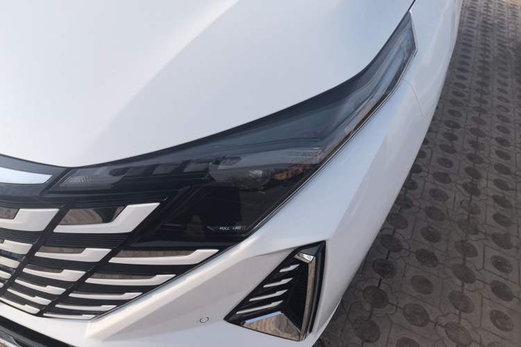 Used CHANGAN UNI-Z New Energy 2024 Blue Whale Smart Electric iDD 125km Excellence Model Left Front Headlight