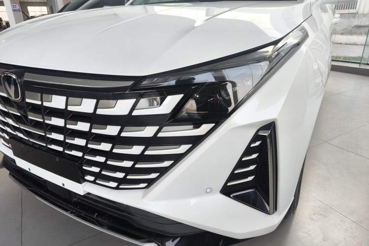 Used CHANGAN UNI-Z New Energy 2024 Blue Whale Smart Electric iDD 125km Leading Model Left Front Headlight