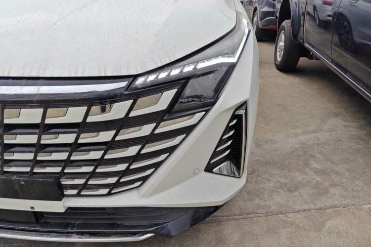 Used CHANGAN UNI-Z New Energy 2024 Blue Whale Smart Electric iDD 125km Beyond Edition Left Front Headlight