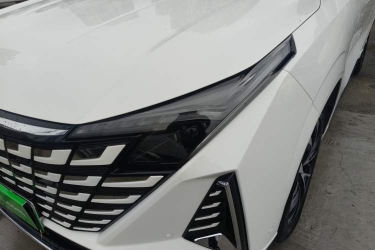 Used CHANGAN UNI-Z New Energy 2024 Blue Whale Smart Electric iDD 125km Excellence Model Left Front Headlight