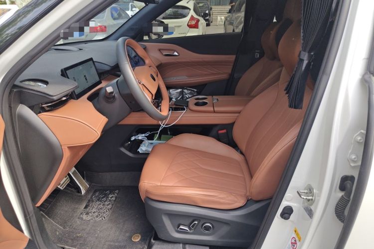 Used CHANGAN UNI-Z New Energy 2024 Blue Whale Smart Electric iDD 125km Excellence Model Left Front Seat