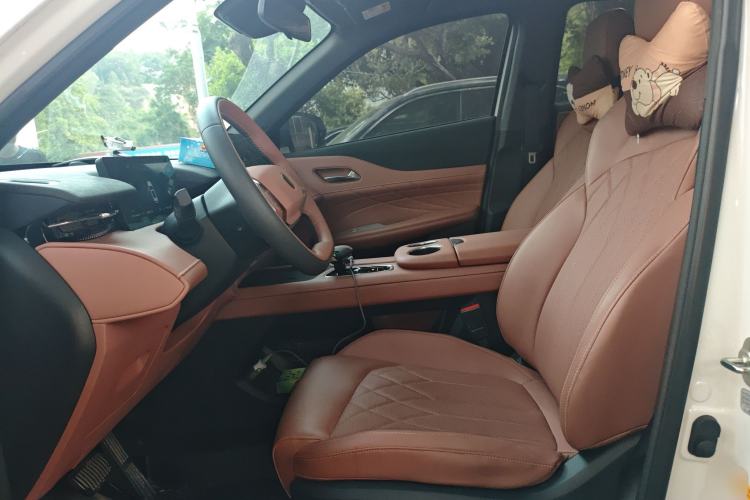 Used CHANGAN UNI-Z New Energy 2024 Blue Whale Smart Electric iDD 125km Excellence Model Left Front Seat