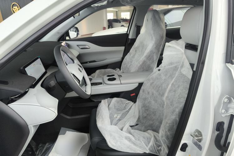 Used CHANGAN UNI-Z New Energy 2024 Blue Whale Smart Electric iDD 125km Leading Model Left Front Seat