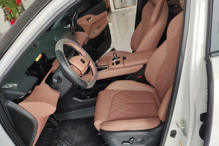 Used CHANGAN UNI-Z New Energy 2024 Blue Whale Smart Electric iDD 125km Beyond Edition Left Front Seat