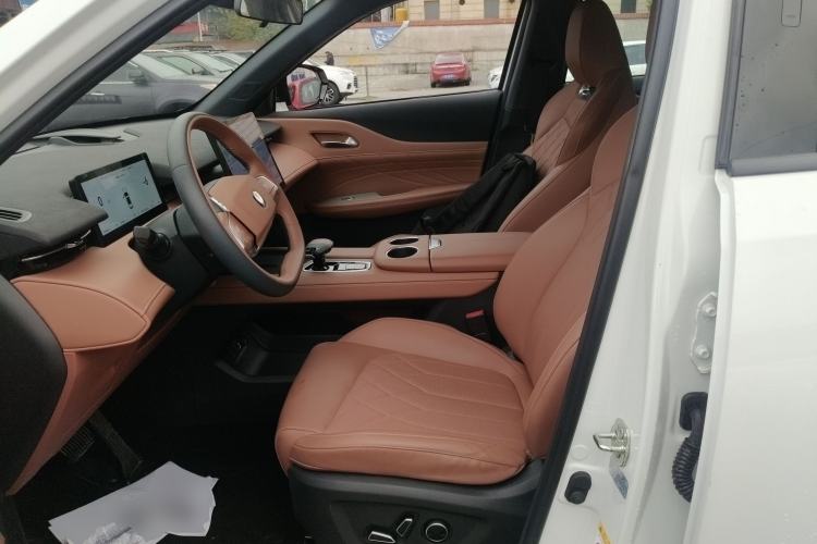 Used CHANGAN UNI-Z New Energy 2024 Blue Whale Smart Electric iDD 125km Excellence Model Left Front Seat