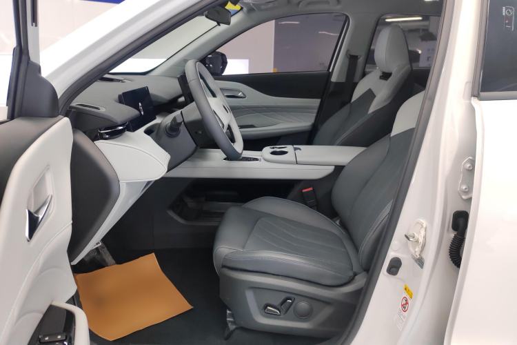 Used CHANGAN UNI-Z New Energy 2024 Blue Whale Smart Electric iDD 125km Beyond Edition Left Front Seat