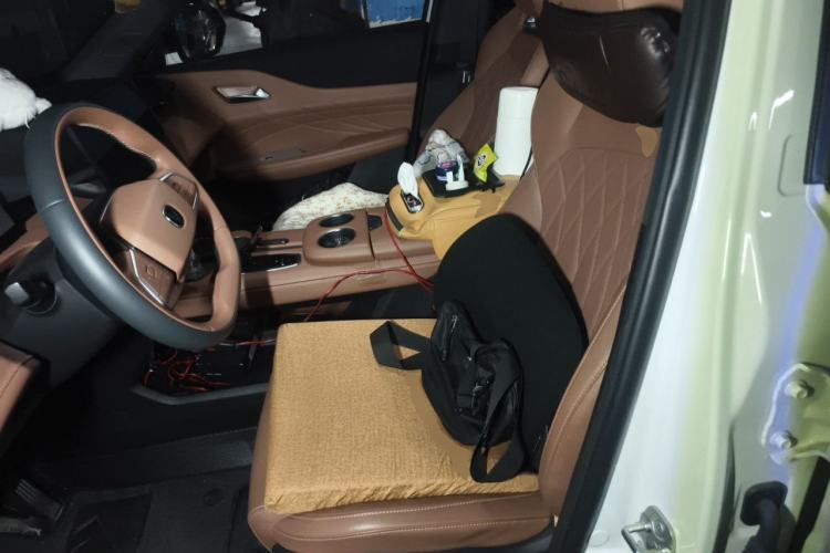Used CHANGAN UNI-Z New Energy 2024 Blue Whale Smart Electric iDD 125km Beyond Edition Left Front Seat