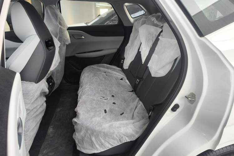 Used CHANGAN UNI-Z New Energy 2024 Blue Whale Smart Electric iDD 125km Leading Model Left Rear Seat