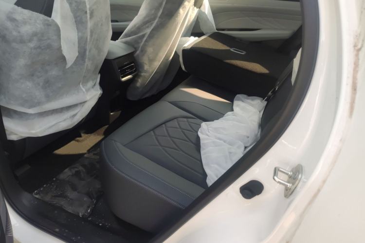 Used CHANGAN UNI-Z New Energy 2024 Blue Whale Smart Electric iDD 125km Excellence Model Left Rear Seat