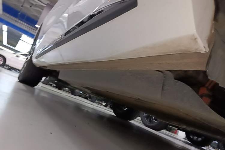 Used CHANGAN UNI-Z New Energy 2024 Blue Whale Smart Electric iDD 125km Excellence Model Left Side Sill