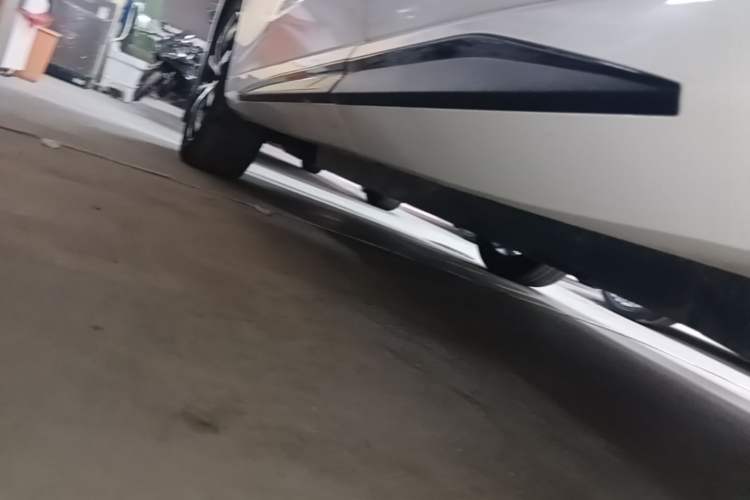 Used CHANGAN UNI-Z New Energy 2024 Blue Whale Smart Electric iDD 125km Beyond Edition Left Side Sill