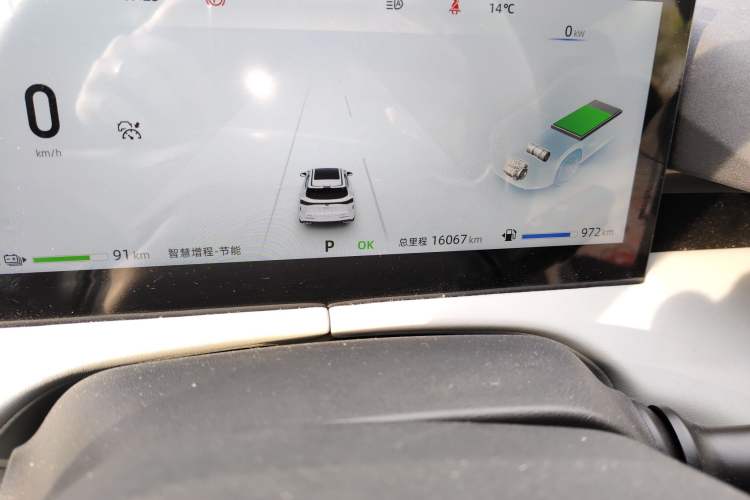 Used CHANGAN UNI-Z New Energy 2024 Blue Whale Smart Electric iDD 125km Beyond Edition Odometer Close Up