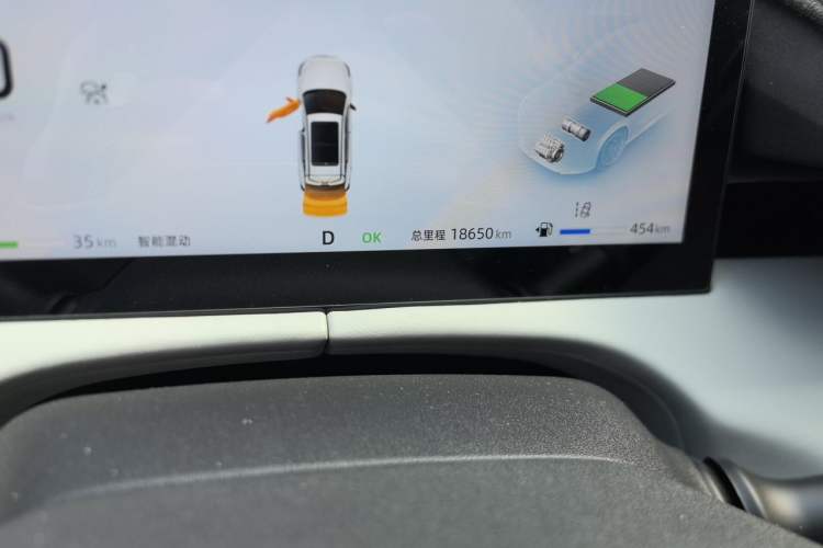 Used CHANGAN UNI-Z New Energy 2024 Blue Whale Smart Electric iDD 125km Beyond Edition Odometer Close Up