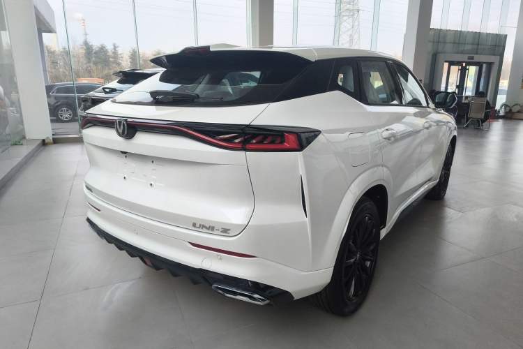 Used CHANGAN UNI-Z New Energy 2024 Blue Whale Smart Electric iDD 125km Leading Model Rear Right 45 Deg