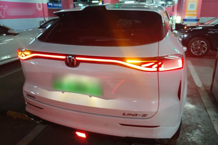 Used CHANGAN UNI-Z New Energy 2024 Blue Whale Smart Electric iDD 125km Excellence Model Rear