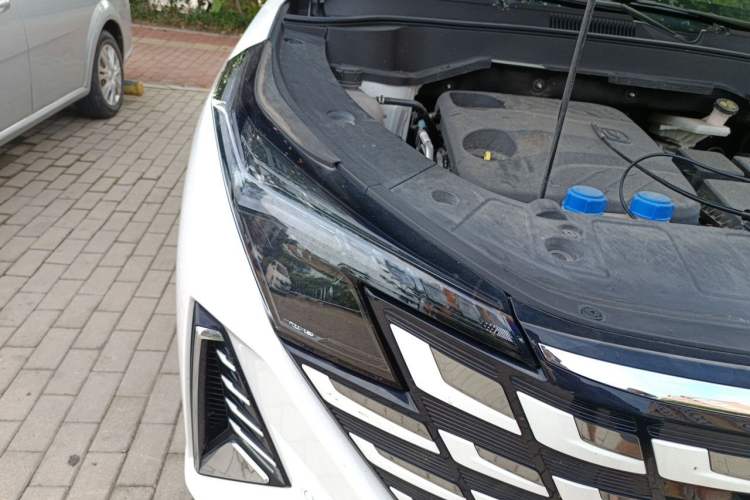 Used CHANGAN UNI-Z New Energy 2024 Blue Whale Smart Electric iDD 125km Beyond Edition Right Front Headlight