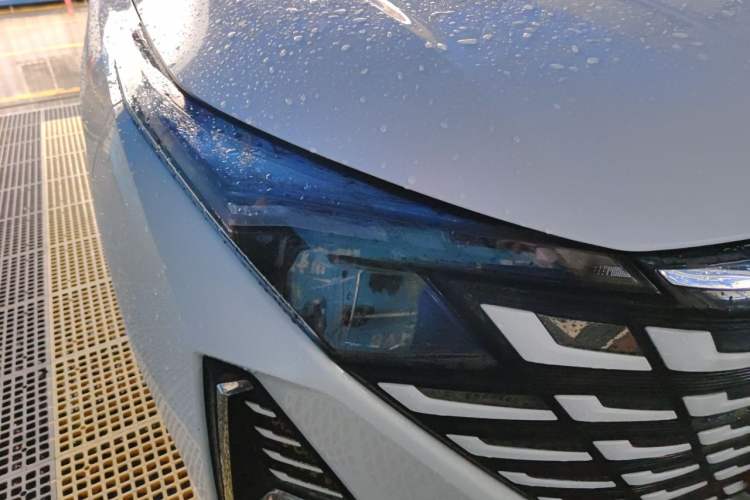 Used CHANGAN UNI-Z New Energy 2024 Blue Whale Smart Electric iDD 125km Beyond Edition Right Front Headlight