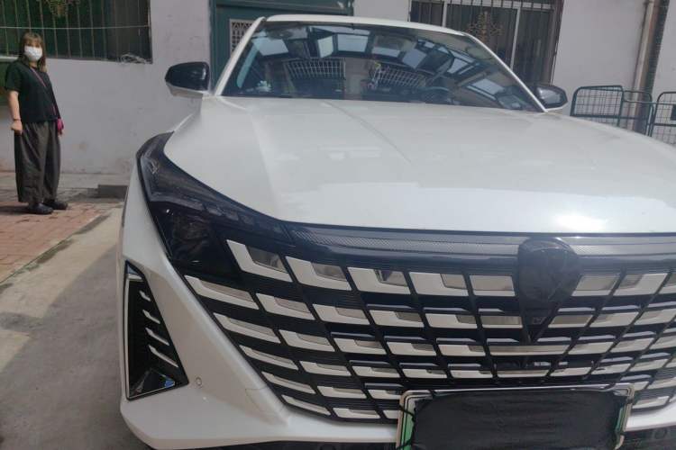 Used CHANGAN UNI-Z New Energy 2024 Blue Whale Smart Electric iDD 125km Beyond Edition Right Front Headlight
