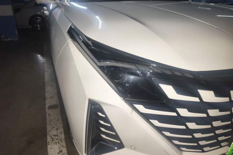 Used CHANGAN UNI-Z New Energy 2024 Blue Whale Smart Electric iDD 125km Beyond Edition Right Front Headlight