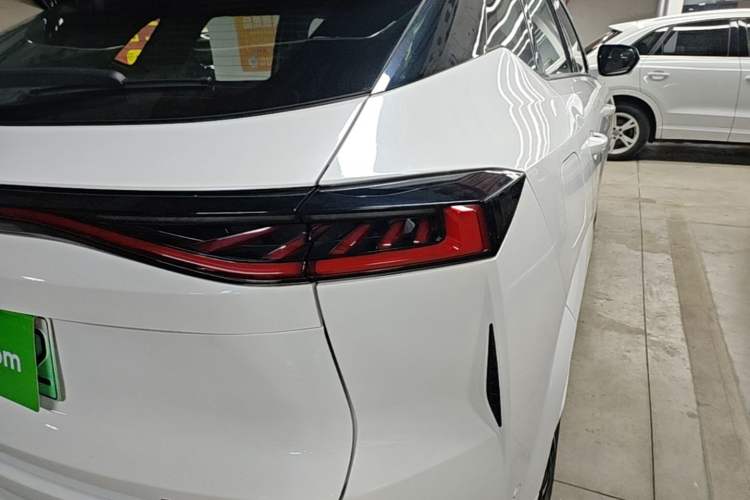 Used CHANGAN UNI-Z New Energy 2024 Blue Whale Smart Electric iDD 125km Excellence Model Right Rear Taillight