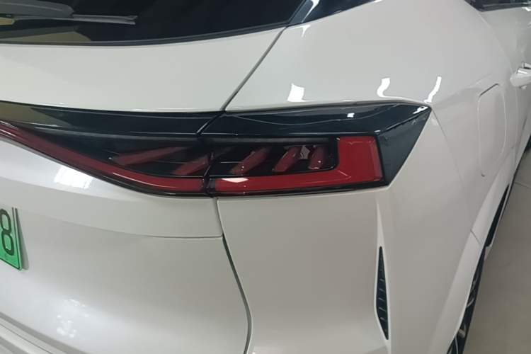Used CHANGAN UNI-Z New Energy 2024 Blue Whale Smart Electric iDD 125km Beyond Edition Right Rear Taillight
