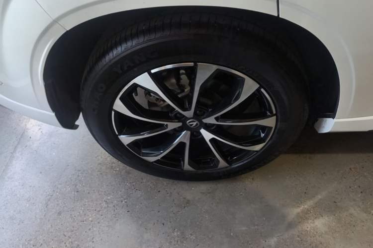 Used CHANGAN UNI-Z New Energy 2024 Blue Whale Smart Electric iDD 125km Excellence Model Right Rear Wheel Hub
