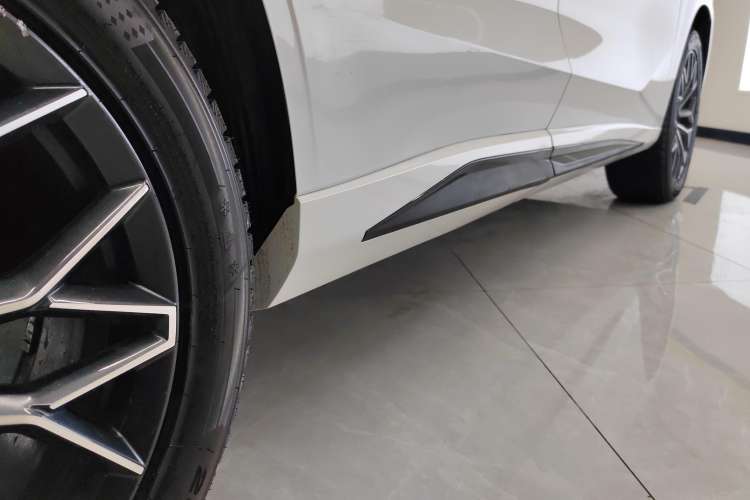 Used CHANGAN UNI-Z New Energy 2024 Blue Whale Smart Electric iDD 125km Beyond Edition Right Side Sill