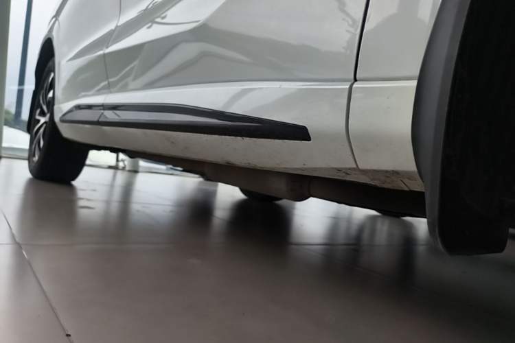 Used CHANGAN UNI-Z New Energy 2024 Blue Whale Smart Electric iDD 125km Beyond Edition Right Side Sill