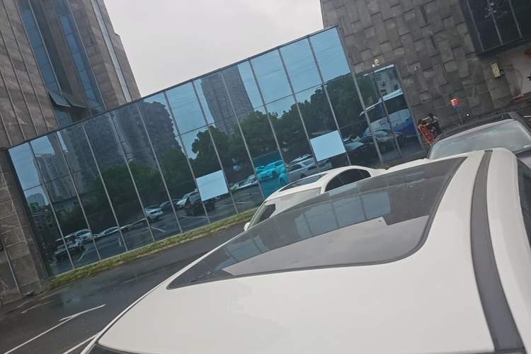 Used CHANGAN UNI-Z New Energy 2024 Blue Whale Smart Electric iDD 125km Beyond Edition Roof