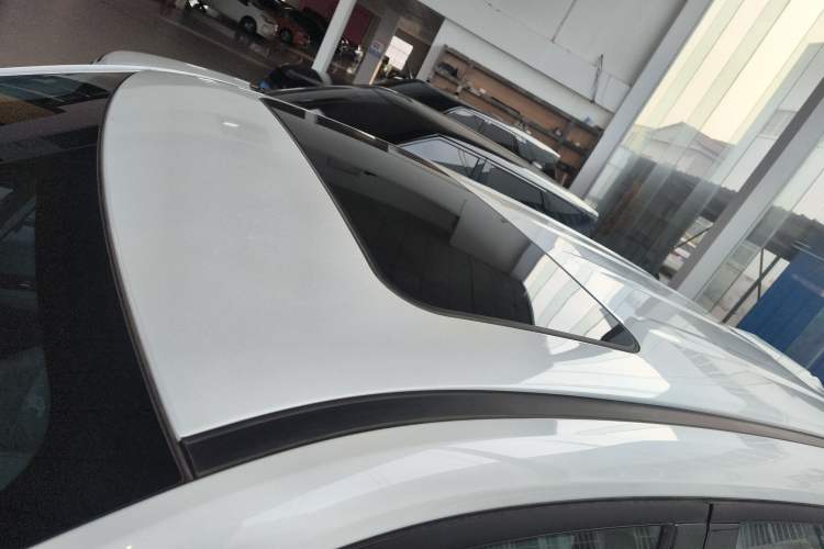 Used CHANGAN UNI-Z New Energy 2024 Blue Whale Smart Electric iDD 125km Leading Model Roof