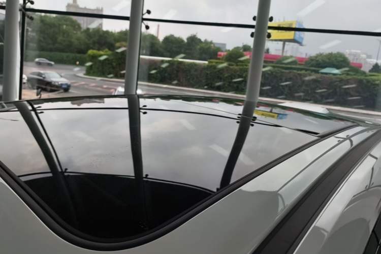 Used CHANGAN UNI-Z New Energy 2024 Blue Whale Smart Electric iDD 125km Beyond Edition Roof