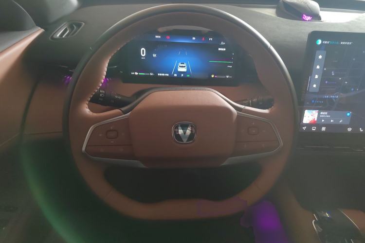 Used CHANGAN UNI-Z New Energy 2024 Blue Whale Smart Electric iDD 125km Excellence Model Steering Wheel