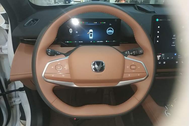 Used CHANGAN UNI-Z New Energy 2024 Blue Whale Smart Electric iDD 125km Beyond Edition Steering Wheel