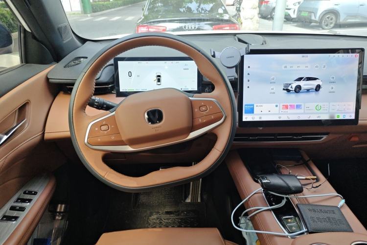 Used CHANGAN UNI-Z New Energy 2024 Blue Whale Smart Electric iDD 125km Excellence Model Steering Wheel