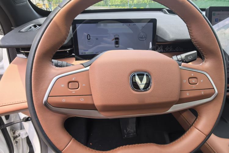 Used CHANGAN UNI-Z New Energy 2024 Blue Whale Smart Electric iDD 125km Excellence Model Steering Wheel