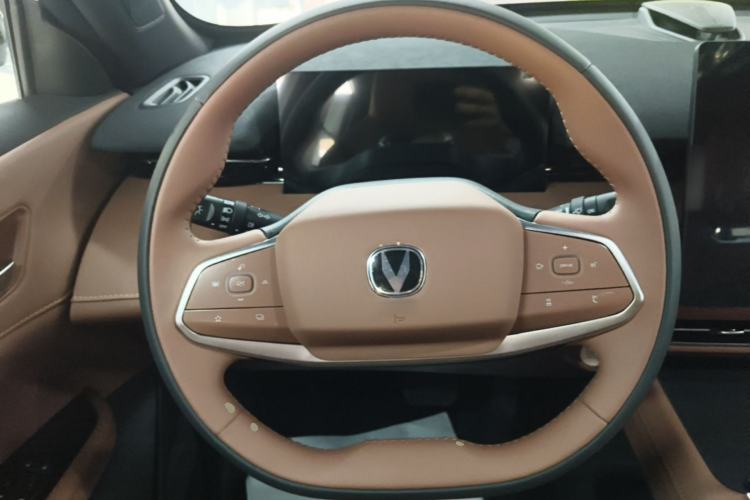 Used CHANGAN UNI-Z New Energy 2024 Blue Whale Smart Electric iDD 125km Leading Model Steering Wheel