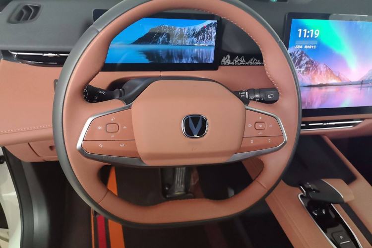Used CHANGAN UNI-Z New Energy 2024 Blue Whale Smart Electric iDD 125km Excellence Model Steering Wheel