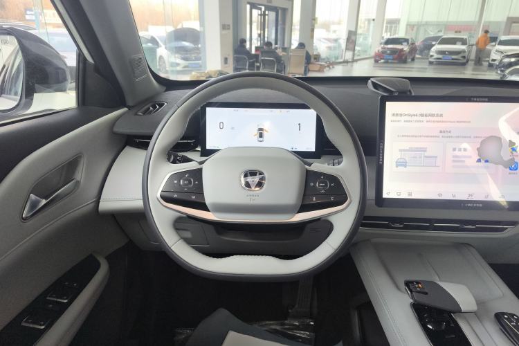 Used CHANGAN UNI-Z New Energy 2024 Blue Whale Smart Electric iDD 125km Leading Model Steering Wheel