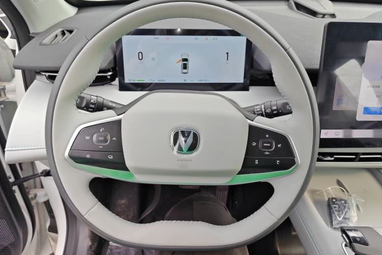 Used CHANGAN UNI-Z New Energy 2024 Blue Whale Smart Electric iDD 125km Beyond Edition Steering Wheel