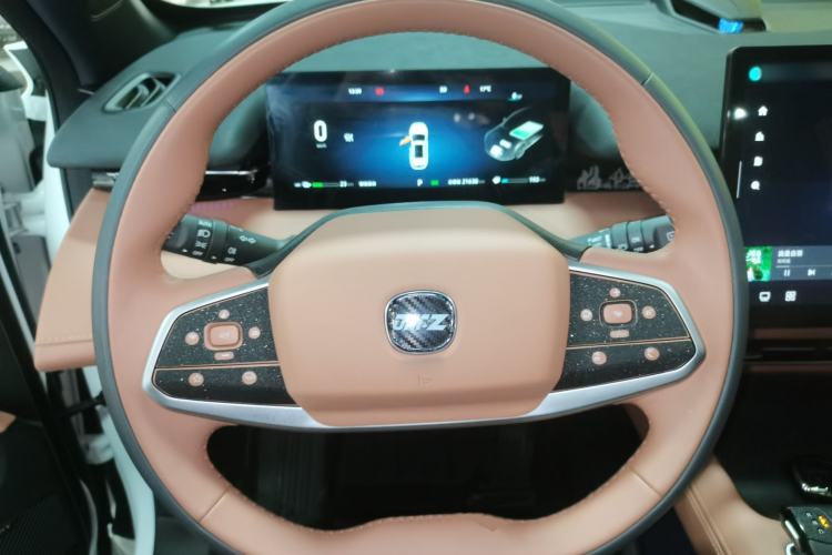 Used CHANGAN UNI-Z New Energy 2024 Blue Whale Smart Electric iDD 125km Excellence Model Steering Wheel