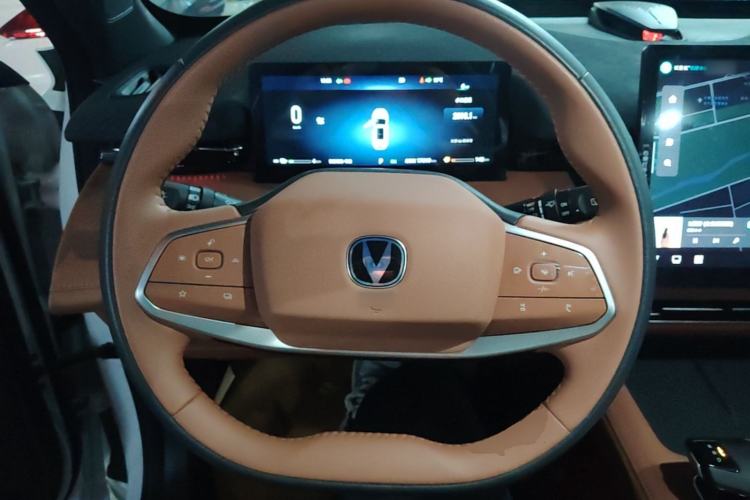Used CHANGAN UNI-Z New Energy 2024 Blue Whale Smart Electric iDD 125km Excellence Model Steering Wheel