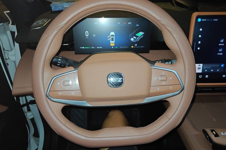 Used CHANGAN UNI-Z New Energy 2024 Blue Whale Smart Electric iDD 125km Beyond Edition Steering Wheel