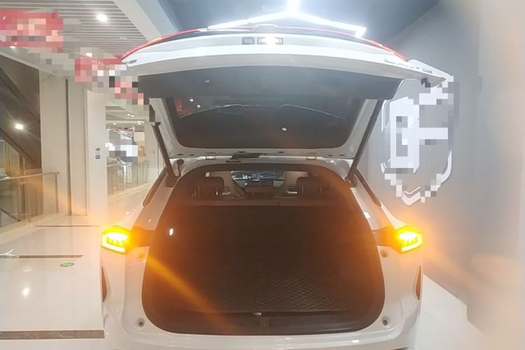 Used CHANGAN UNI-Z New Energy 2024 Blue Whale Smart Electric iDD 125km Beyond Edition Trunk