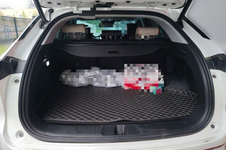 Used CHANGAN UNI-Z New Energy 2024 Blue Whale Smart Electric iDD 125km Beyond Edition Trunk