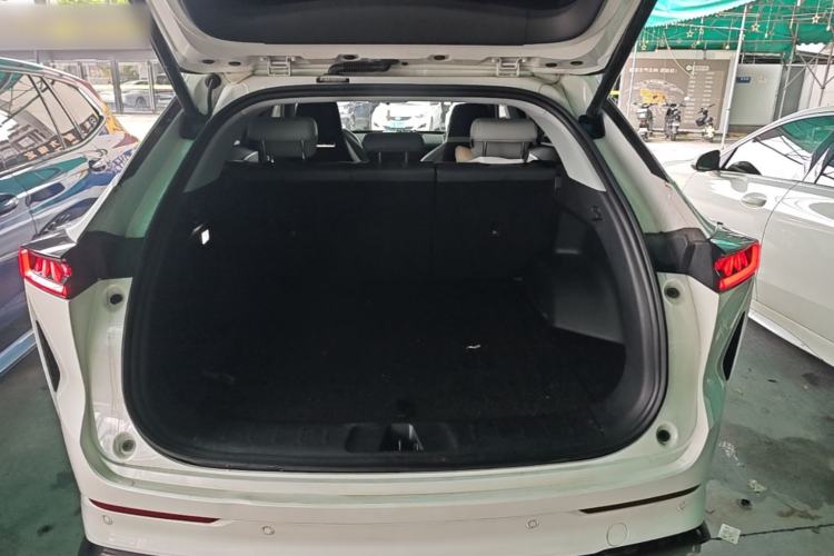 Used CHANGAN UNI-Z New Energy 2024 Blue Whale Smart Electric iDD 125km Excellence Model Trunk