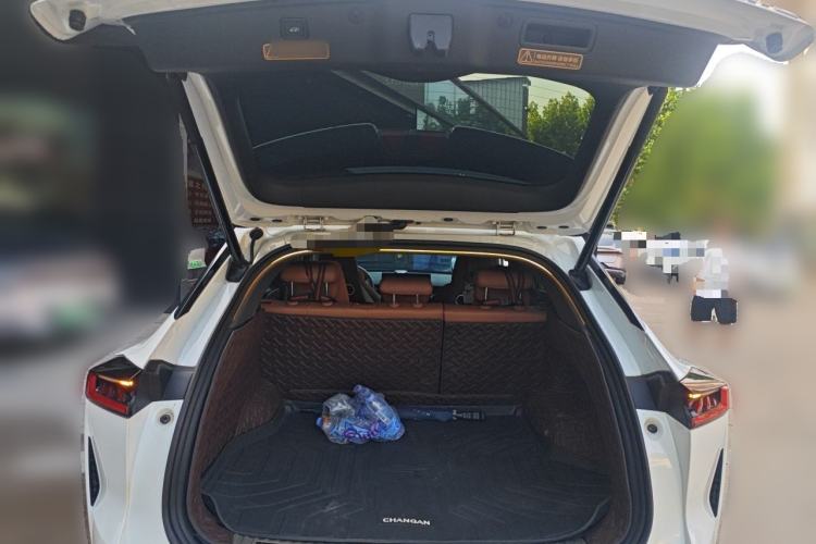 Used CHANGAN UNI-Z New Energy 2024 Blue Whale Smart Electric iDD 125km Beyond Edition Trunk