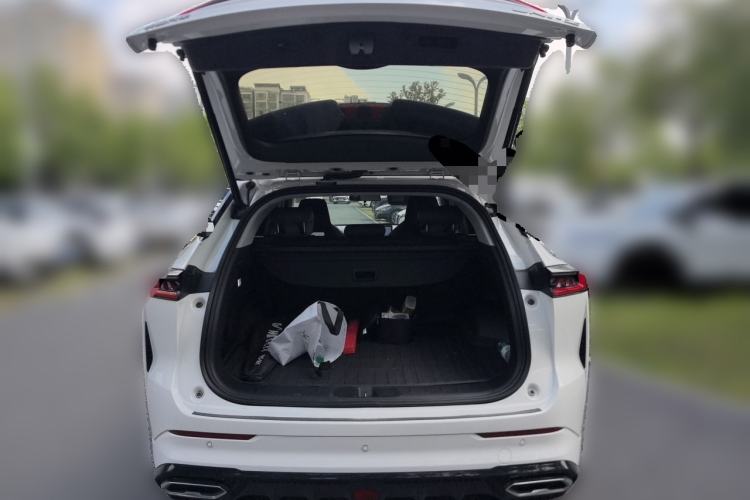 Used CHANGAN UNI-Z New Energy 2024 Blue Whale Smart Electric iDD 125km Beyond Edition Trunk